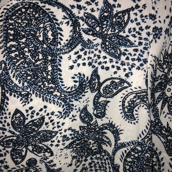 The Limited - Small - Picture 2 of 4